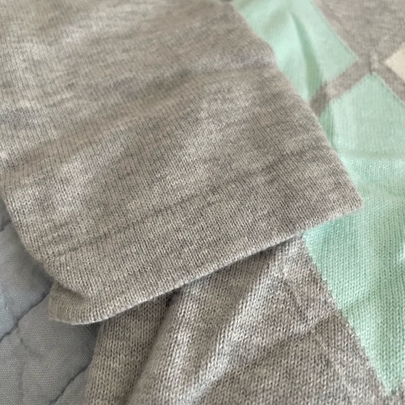 Tommy Hilfiger  V Neck Sweater size S/P - Picture 4 of 10